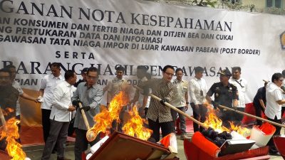 Mendag dan Ditjen Beacukai : Pemusnahan Barang Ilegal untuk Beri Efek Jera Bagi Importir Nakal