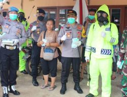 Polres Jepara Lakukan Gerakan Serentak Penyemprotan Desinfektan di Wilayah Jepara Kota
