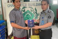 Perkuat Spiritualitas Lapas Pemuda Kelas IIA Tangerang Bagikan Al-Quran Kepada Warga Binaan