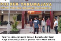 Team Saber Pungli Polres Metro Bekasi Meringkus 5 Oknum  Warga Yang Diduga Melakukan Tindakan Pungli Di Kawasan  Jalan Raya Marunda Tarumajaya,Kabupaten Bekasi