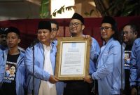 Prabowo Apresiasi Semangat Relawan Matahari Pagi: Walau Hujan Tetap Bertahan