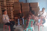 Jelang Rapat Pleno , Kapolsek Tirtajaya Sambangi Tempat Penyelenggaraannya