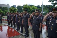 HBP Ke-60, Karutan Bangil Kanwil Kemenkumham Jatim Beserta Ketua DWP Hadiri Upacara Tabur Bunga di Taman Makam Pahlawan 10 November Surabaya