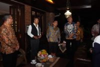 Pererat Silaturahmi, Kapolda Metro Jaya Sambangi Kediaman Jenderal Pol (Purn) Drs. Nanan Soekarna