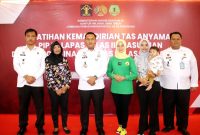TINGKATKAN KEMANDIRIAN, LAPAS PASURUAN GELAR PELATIHAN TAS ANYAMAN BAGI PIPAS DAN WARGA BINAAN