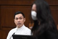Harvey Moeis Divonis 20 Tahun Penjara dalam Kasus Korupsi Timah PT Timah Tbk, Kerugian Negara Capai Rp300 Triliun