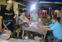 Babinsa Koramil 14/Panongan Melaksanakan Siskamling Bersama Masyarakat.