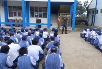 Cegah Kenakalan Remaja, Babinsa Berikan Materi di SMPN Kedaung