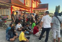 Polres Kutai Kartanegara Ungkap Praktik Perjudian Sabung Ayam di Loa Janan, 17 Orang Diamankan