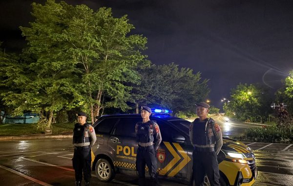 Sat Samapta Polres Kukar Gelar Patroli Blue Light, Wujudkan Situasi Aman dan Kondusif di Malam Hari