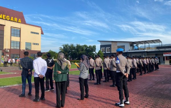 Polres Kutai Kartanegara Gelar Apel Pagi, Kabag Ops Tekankan Disiplin dan Pemutakhiran Data Aplikasi Presisi