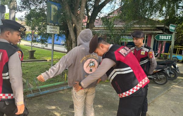 Cegah Aksi Premanisme, Polres Kukar Gelar Patroli di Jalur Strategis Tenggarong