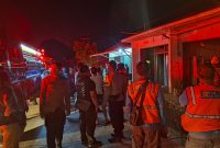 Sigap, Polisi dan Damkar Tangani Kebakaran Toko Vape di Jl. Jelawat Tenggarong