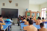 Polsek Anggana Gelar Sosialisasi Bahaya Kenakalan Remaja di SMPN 1 Anggana