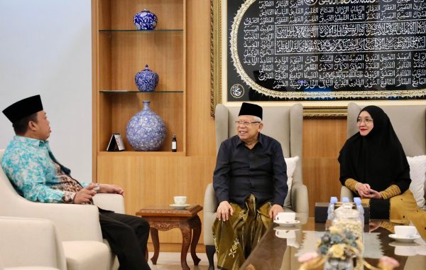 Wakili Pemerintah, Menteri Nusron Antar Undangan Upacara Peringatan HUT 80 Tahun Kemerdekaan RI untuk Wapres ke-13 K.H. Ma’ruf Amin