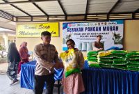 Polsek Anggana Gelar Gerakan Pangan Murah, Ringankan Beban Warga