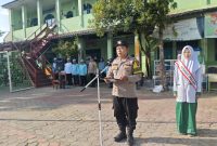 Polsek Anggana Jadi Pembina Upacara di MA Miftahul Ulum, Sampaikan Pesan Kamtibmas untuk Pelajar