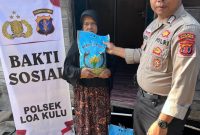 Polsek Loa Kulu Gelar Bakti Sosial, Salurkan Bantuan Sembako untuk Warga Kurang Mampu