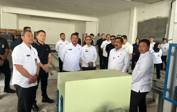 Kakanwil Ditjenpas Banten Apresiasi Giat Pembuatan Batako di Lapas Kelas I Tangerang