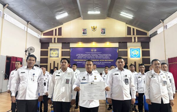 Lapas Kelas IIB Tulungagung Teguhkan Komitmen Berantas Narkoba dan Barang Terlarang Melalui Penandatanganan Komitmen Bersama Secara Serentak