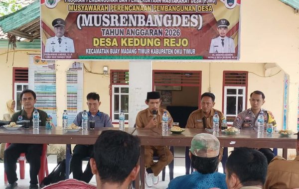 Bhabinkamtibmas Desa Kedu Ingatkan Aparat Desa Agar Transparan Kelola Dana Desa