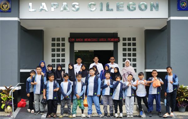 Tawa Anak Menggema di Balik Jeruji: SD Peradaban Belajar Harapan di Lapas Cilegon