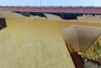 Plafon Rusak dan Dipenuhi Sarang Burung, SDN 02 Karang Endah Butuh Sentuhan Serius