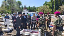 Perkuat Soliditas, Kepala Lapas Bitung Ikut serta Dalam Ziarah HUT ke-80 Marinir di TMP Kairagi