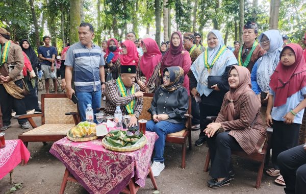 Jejak Kenangan di Pasar Jadoel: Bupati Sukoharjo Resmikan Destinasi Wisata Unik di Gunung Kunci