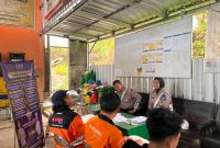 Sat Lantas Polres Kukar Beri Himbauan Kamseltibcar kepada Sopir PT Bagong BKK Makmur dalam Rangka Operasi Zebra Mahakam 2025