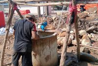 Polres Padang Pariaman Gencarkan Pembangunan Sumur Cincin di Hunian Sementara Warga Anduriang