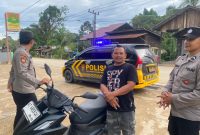 Patroli Dialogis Polsek Sebulu, Polisi Sambangi Warga Sambil Jaga Kamtibmas